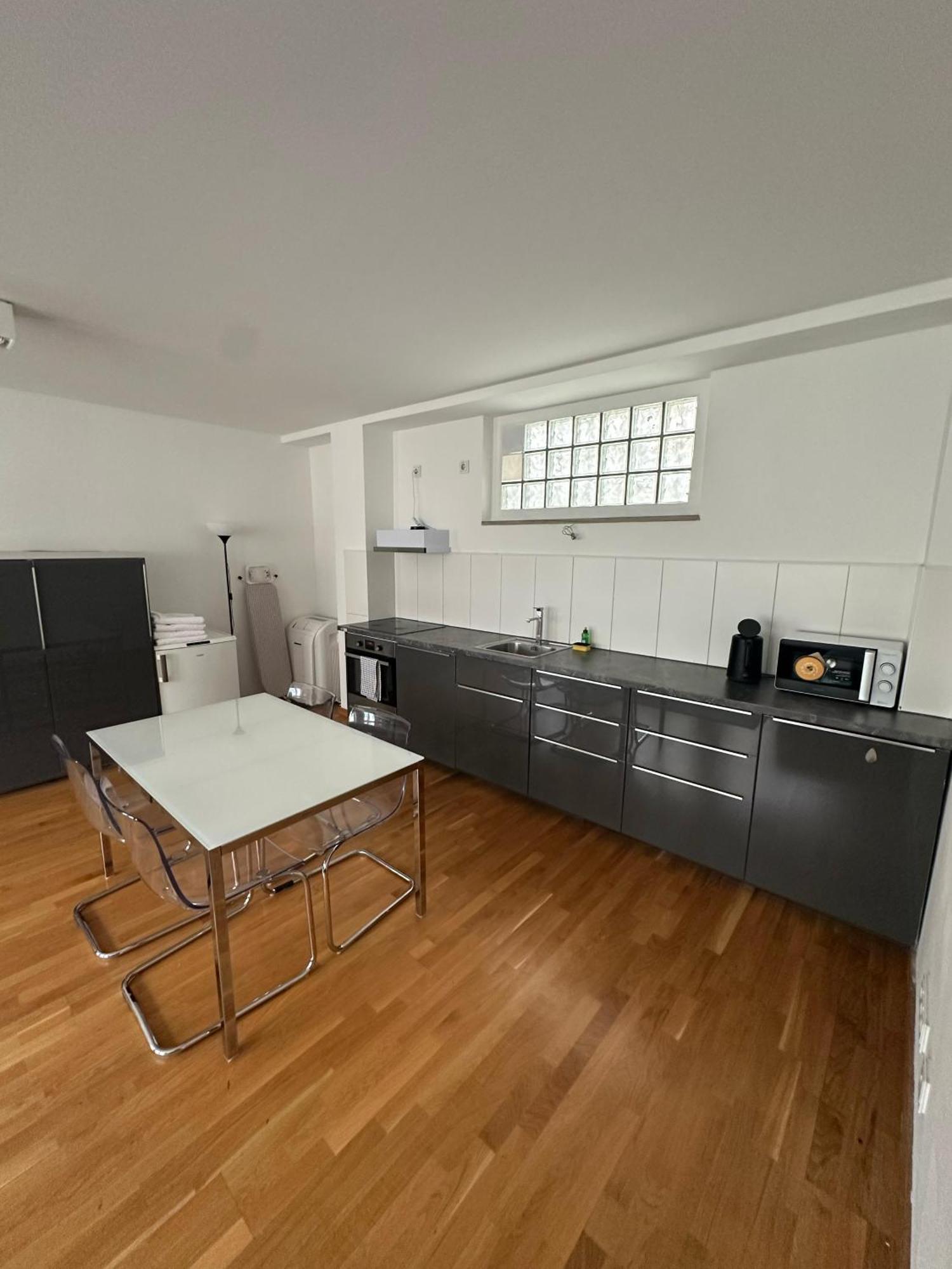 Al Nafurah Apartments Μόναχο Εξωτερικό φωτογραφία