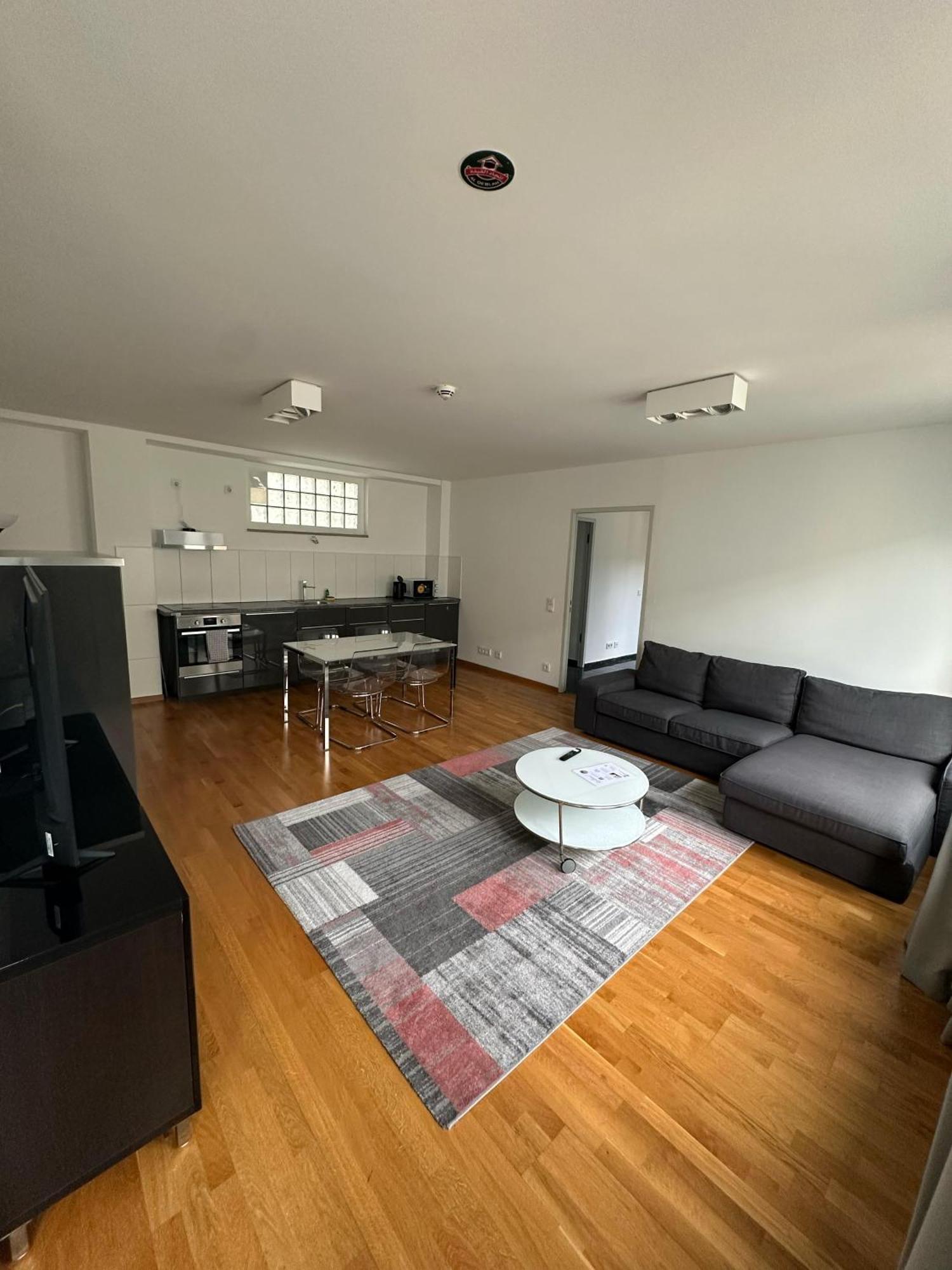 Al Nafurah Apartments Μόναχο Εξωτερικό φωτογραφία