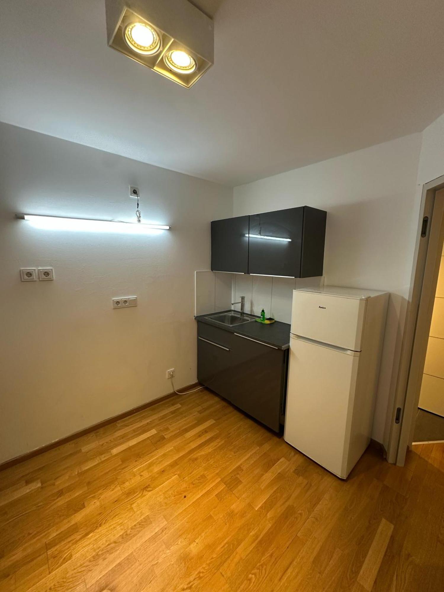 Al Nafurah Apartments Μόναχο Εξωτερικό φωτογραφία