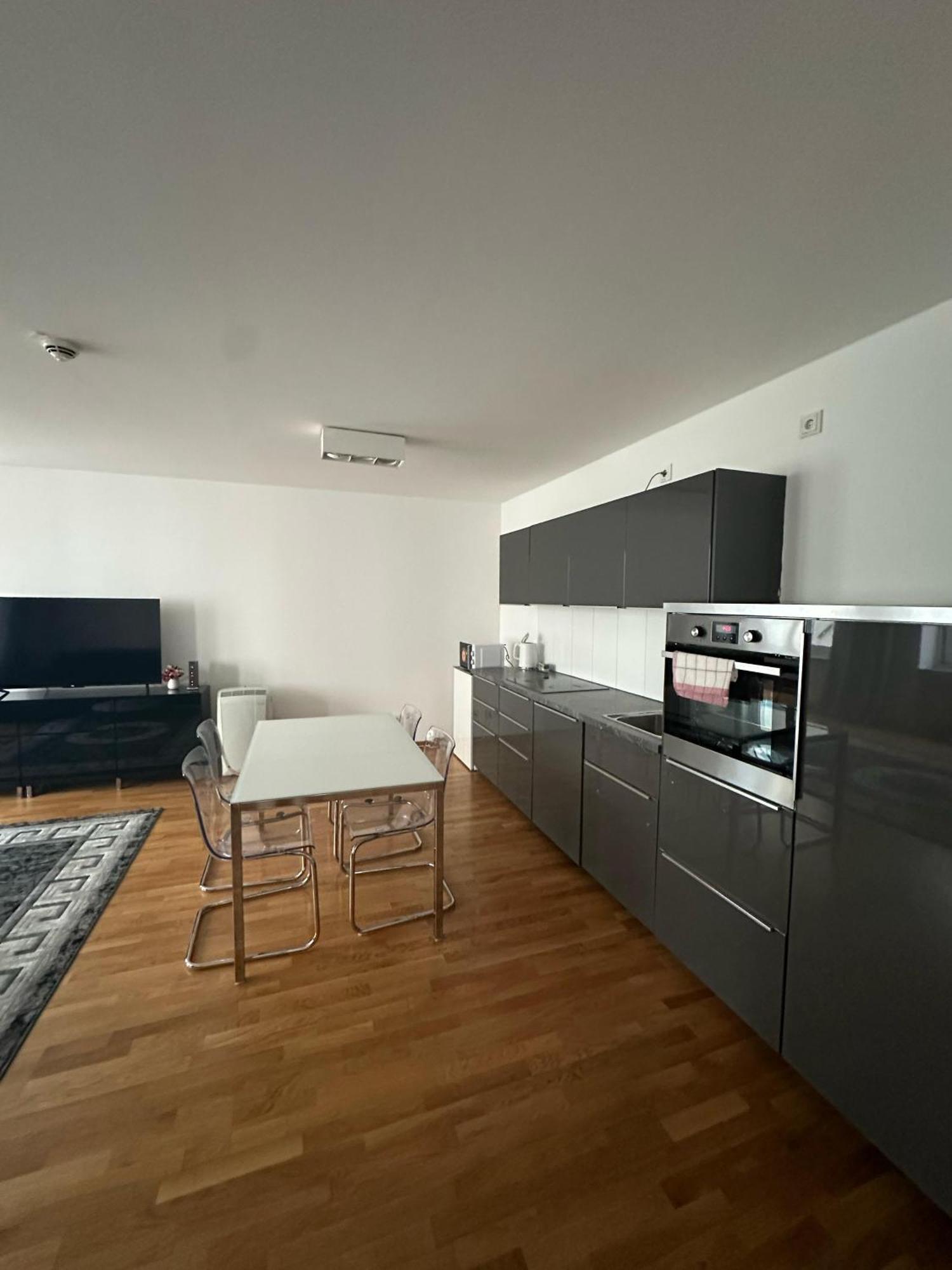 Al Nafurah Apartments Μόναχο Εξωτερικό φωτογραφία