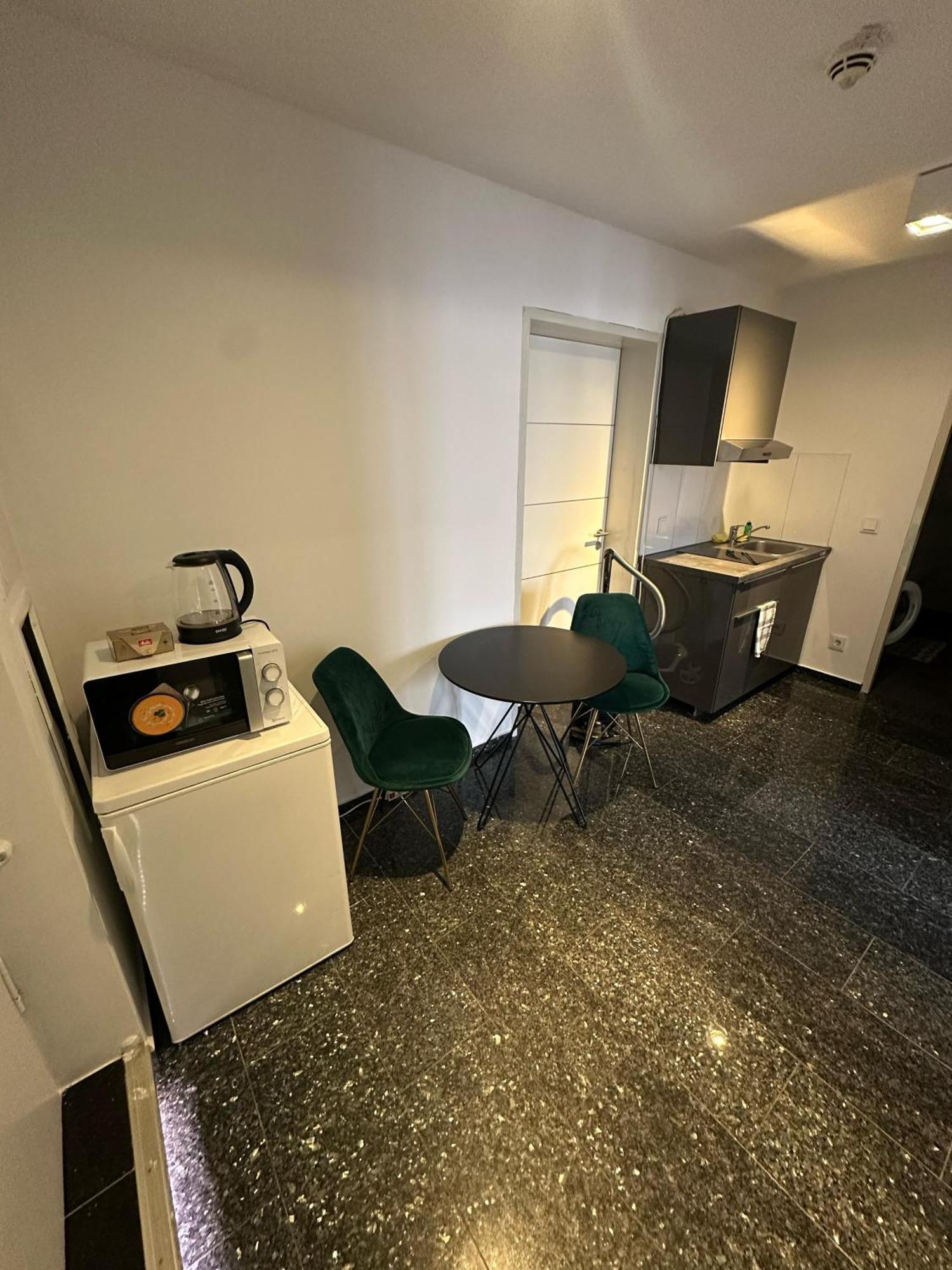 Al Nafurah Apartments Μόναχο Εξωτερικό φωτογραφία